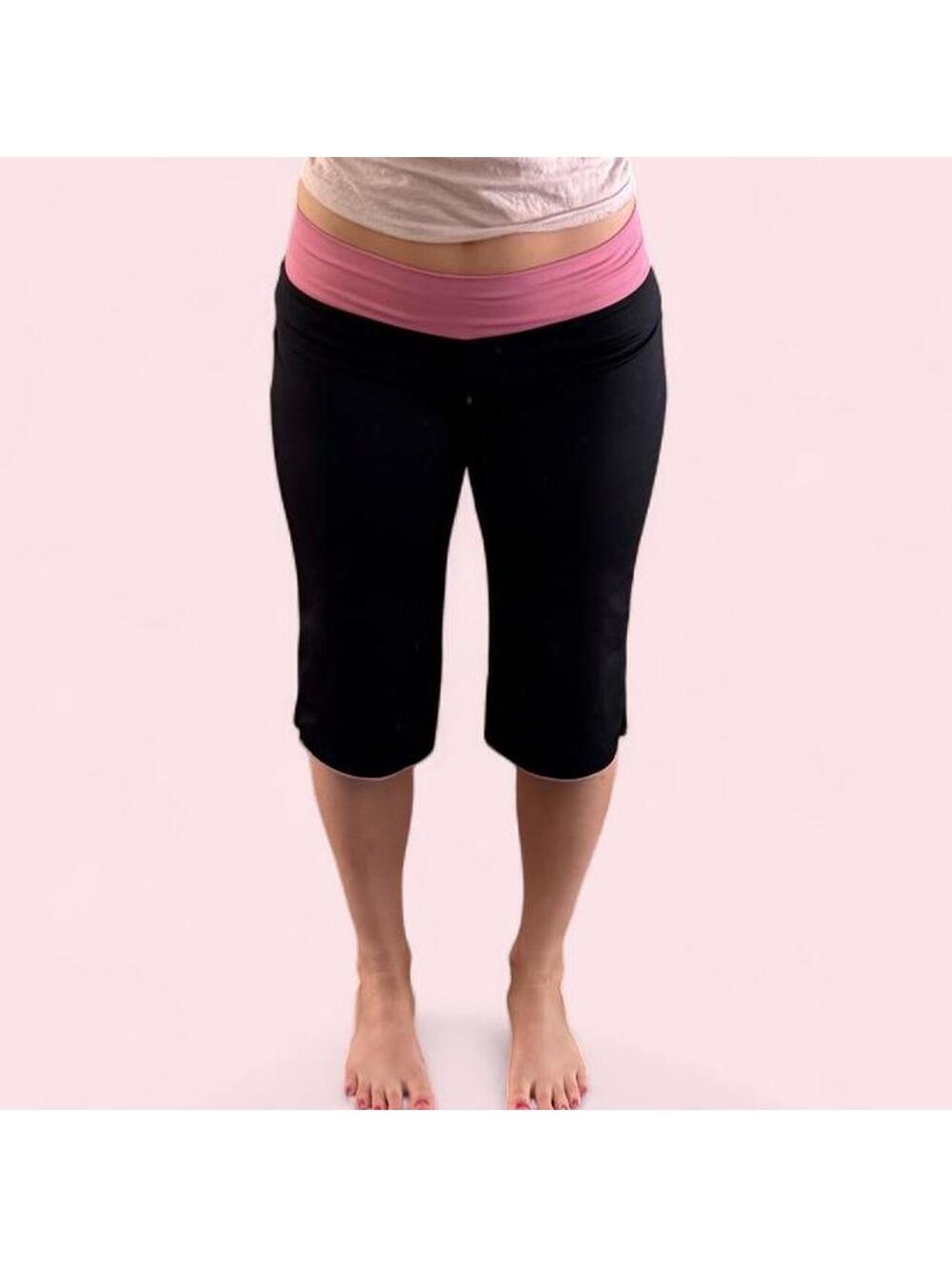 Vintage So Sporty low rise capris with pink waistband